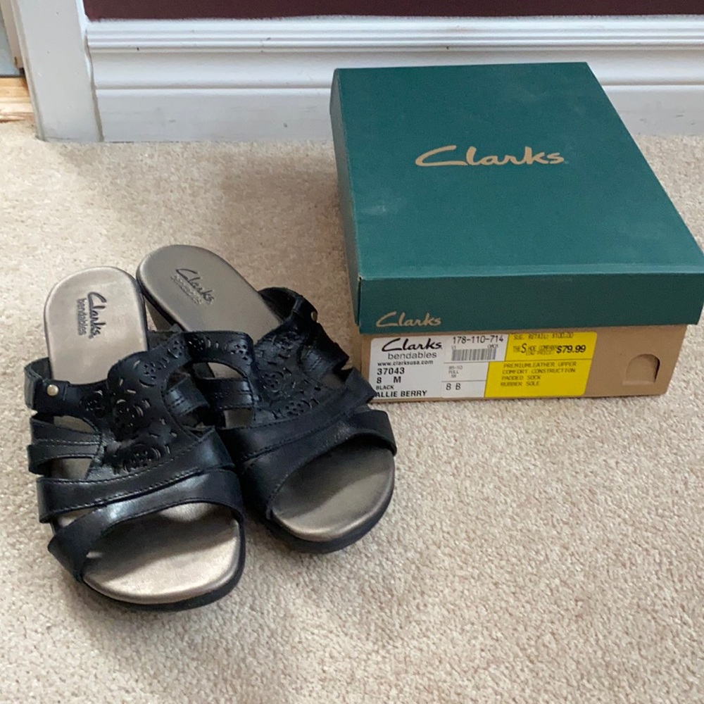 Clarks bendables sandals. Rarely worn.